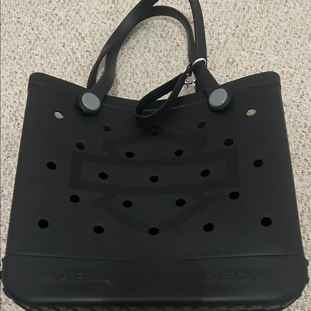 Harley-Davidson Black Perforated Tote Bag - Picture 2 of 5